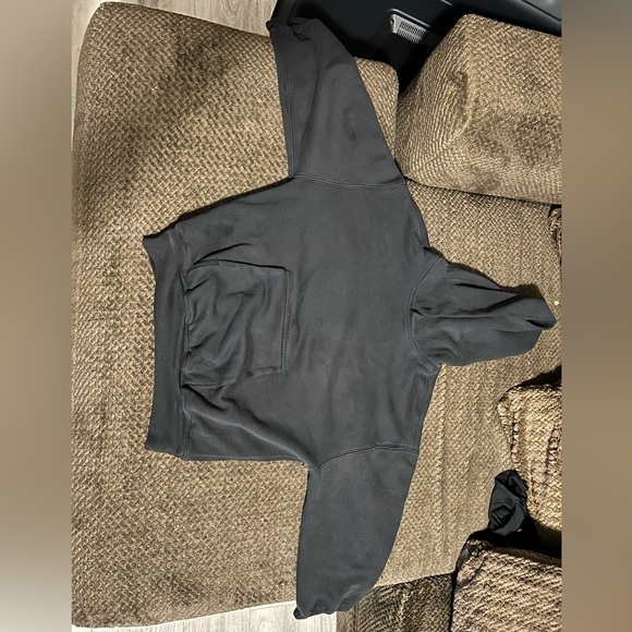 Yeezy hoodie black
